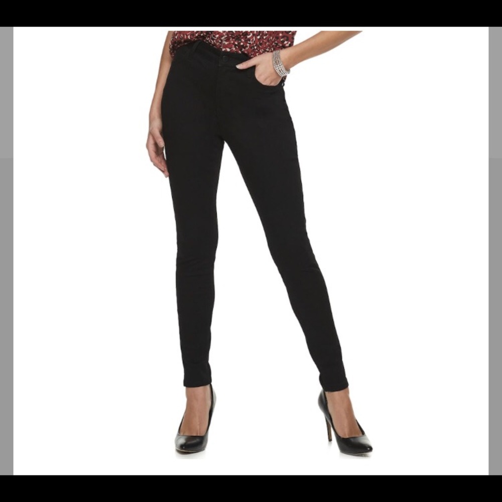 Black Skinny Ankle Jeans
